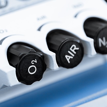 Nitrous oxide dials on machine